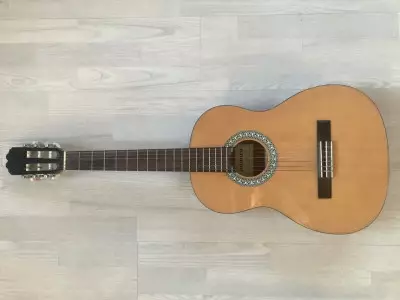 خرید گیتار آدمیرا آلبا 1/2